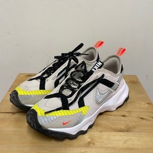 Nike TC 7900 LX Womens Sz 6